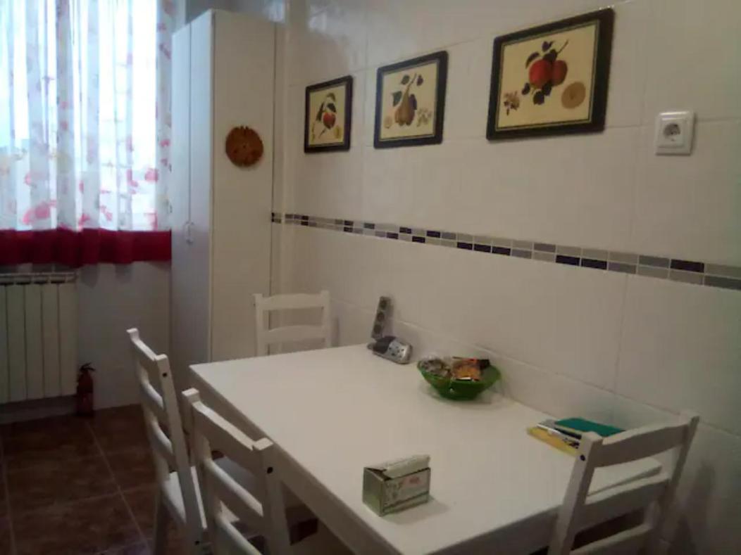 Las Golondrinas Zaragoza Saragosse Extérieur photo
